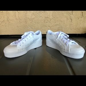 Adidas womens nizza white shoes